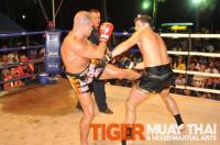Steve wins by KO for Tiger Muay Thai